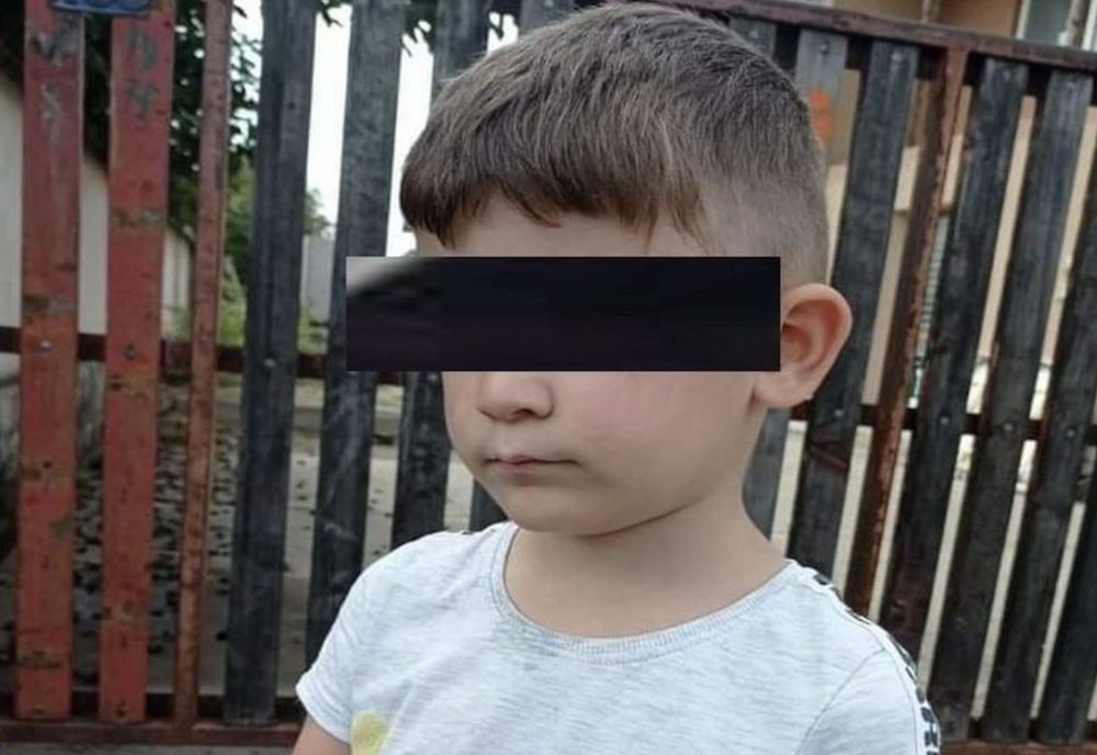 Copil de 5 ani, găsit la Tătărani, după ce a plecat singur de la grădiniță. Băiețelul mers pe DN1 și a traversat podul spre Bărcănești