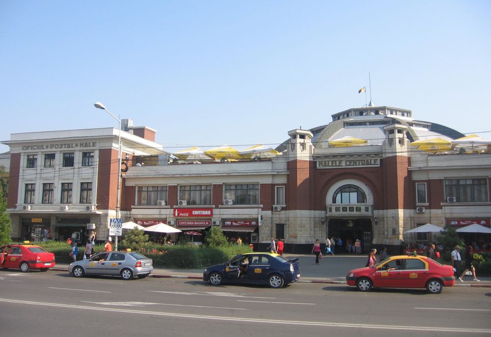 Spargere la Halele Centrale în noaptea de Crăciun