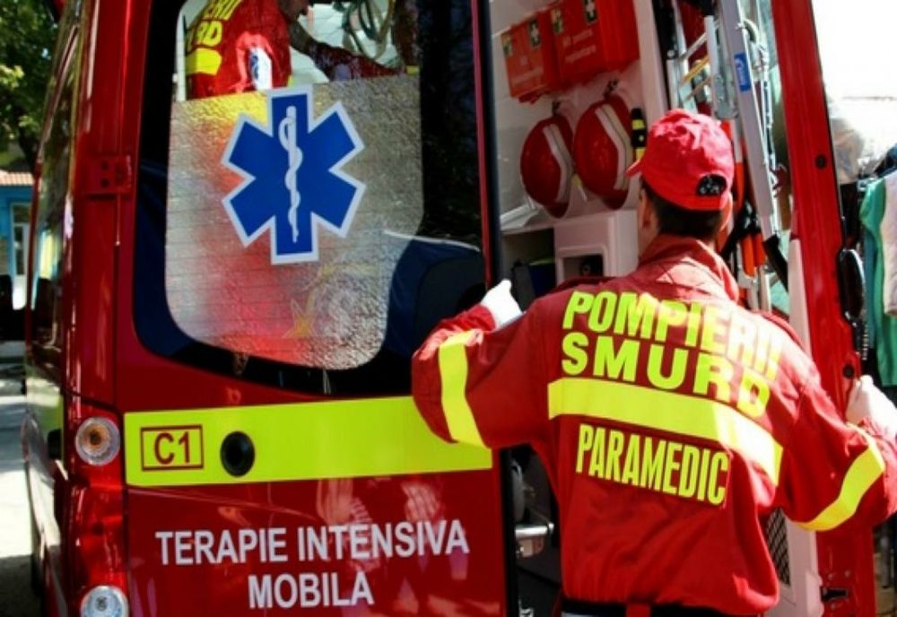 Prahova. Explozie într-o locuință din Valea Călugărească. Un bărbat este rănit grav