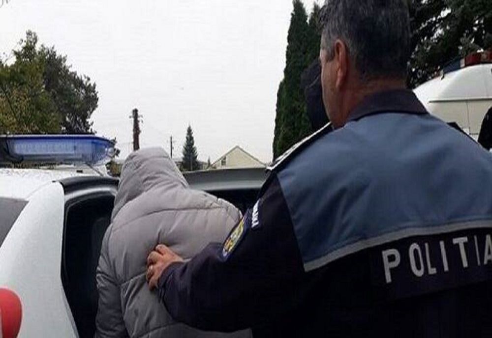 Prahova. Bărbat reținut în Ploiești după ce a furat o bicicletă și a distrus parbrizul unei mașini