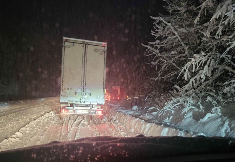 Prahova. Blocaj rutier pe DN1A, la Cheia. Șoferii stau de două ore