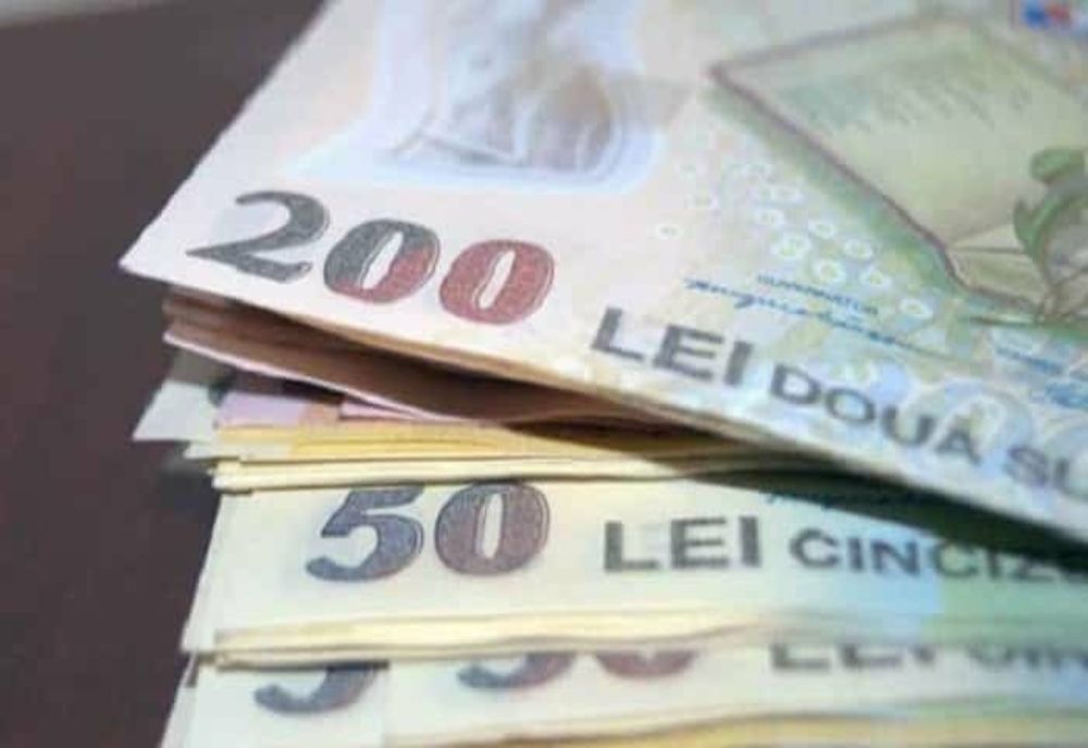 Prahova. O femeie a rămas fără 3.000 de lei, bani furați din locuința pe care o lăsase în grija unui adolescent