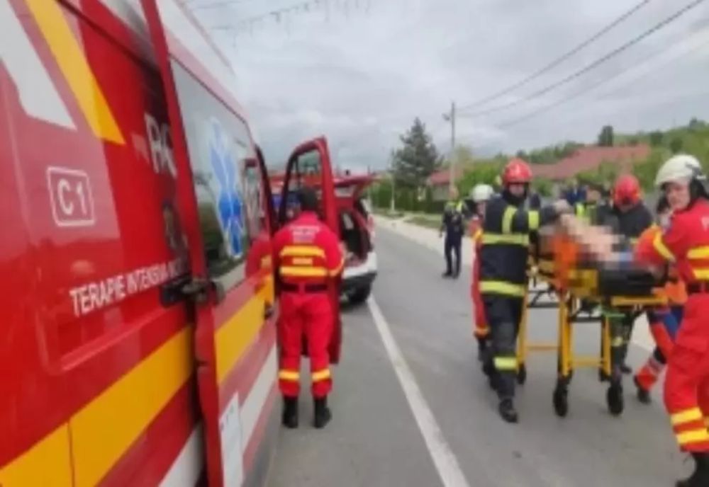 Accident grav, cu doi răniți, pe DN 1, în județul Prahova