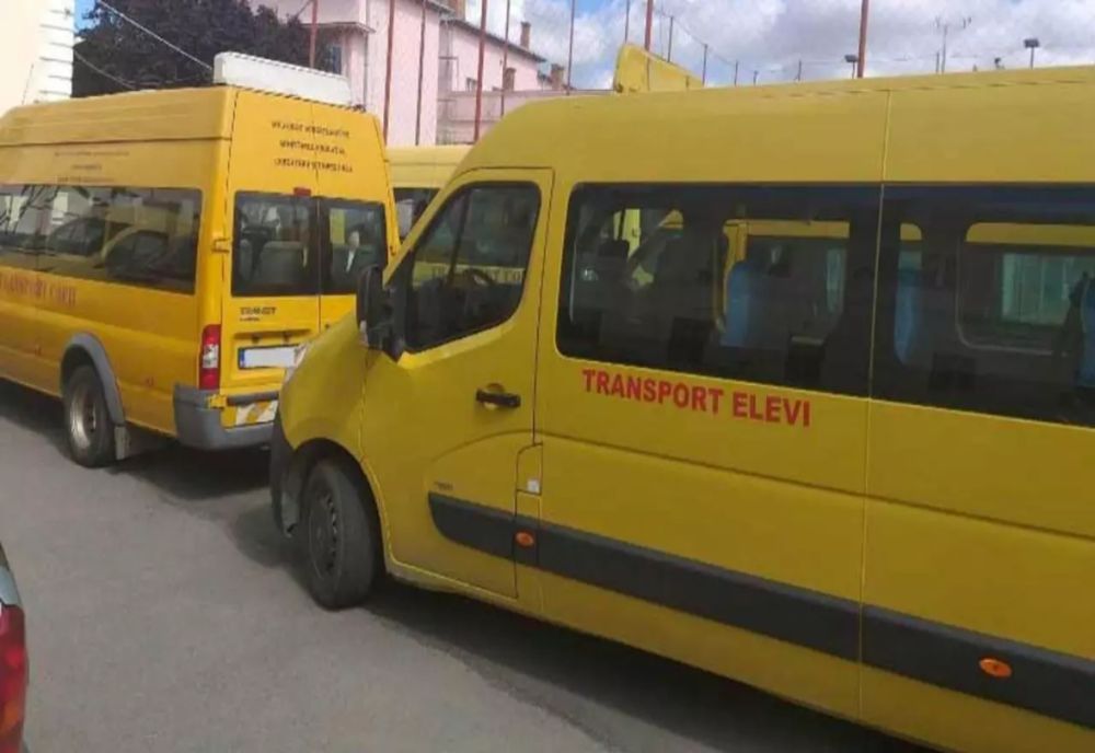 JAF LA BANUL PUBLIC! MICROBUZE ELECTRICE ȘCOLARE DE 90.000 DE EURO, VÂNDUTE CU 200.000 DE EURO