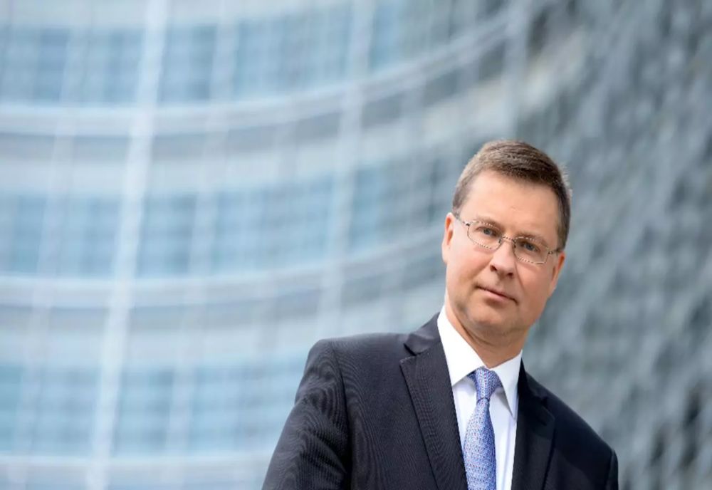 COMISARUL EUROPEAN ECONOMIE VINE LA BUCUREȘTI