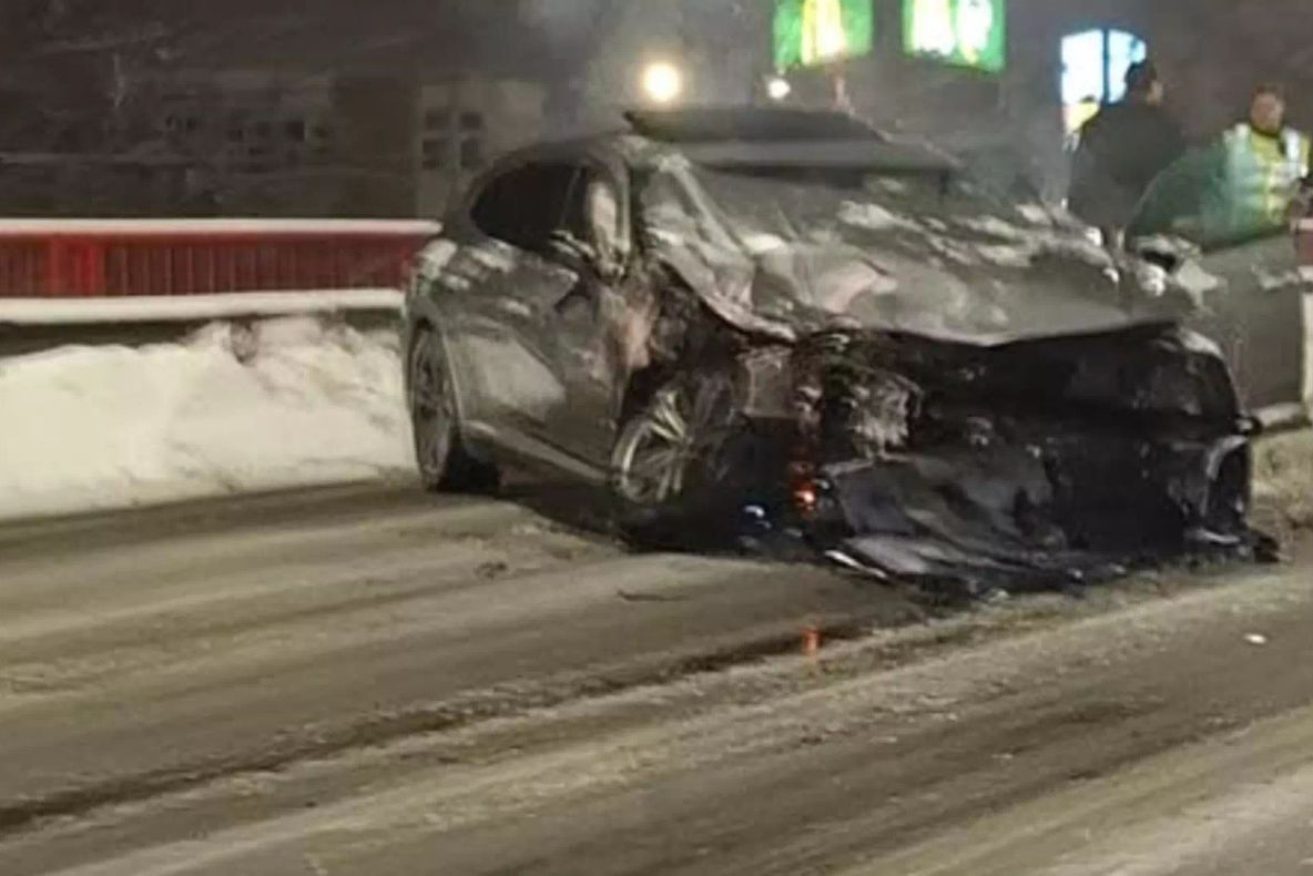 Autobuz implicat într-un accident rutier, la Ploiești