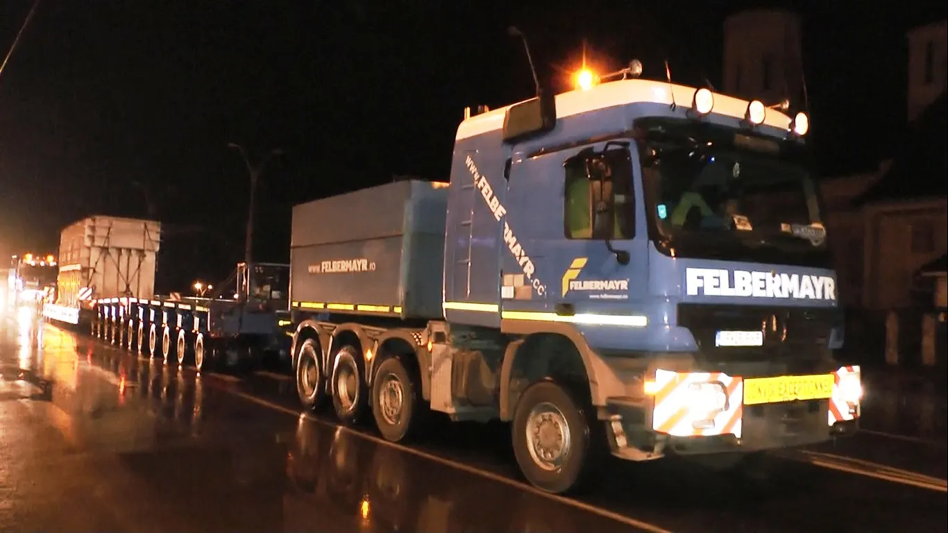 Atenție, șoferi! Transporturi agabaritice pe drumurile din România. Ce trasee sunt vizate