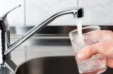 Două orașe din Prahova au rămas fără apă din cauza vijeliei. Pană de curent la stația de pompare 