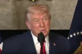 Trump amenință Canada cu noi tarife din cauza incendiilor de vegetație
