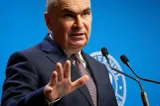 Ilie Bolojan a ieșit în fața presei după scandalul provocat de legea salarizării. „Acest proiect nu va scădea niciun venit”