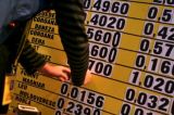 Adio „haiduciei” valutare. Românii ar putea plăti facturile strict la cursul oficial BNR