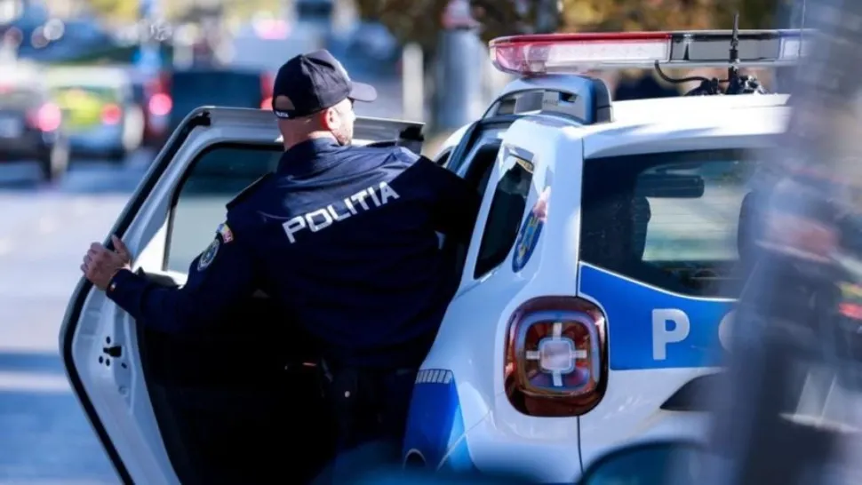 Agent de poliție din Prahova, trimis în judecată după e a fost prins că a luat șpagă 1.000 de lei