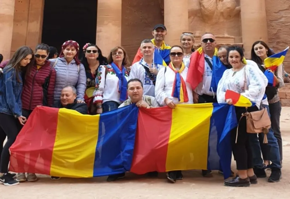 VIDEO/ FOTO Prahovenii au sărbătorit Ziua României şi la Petra în Iordania. 