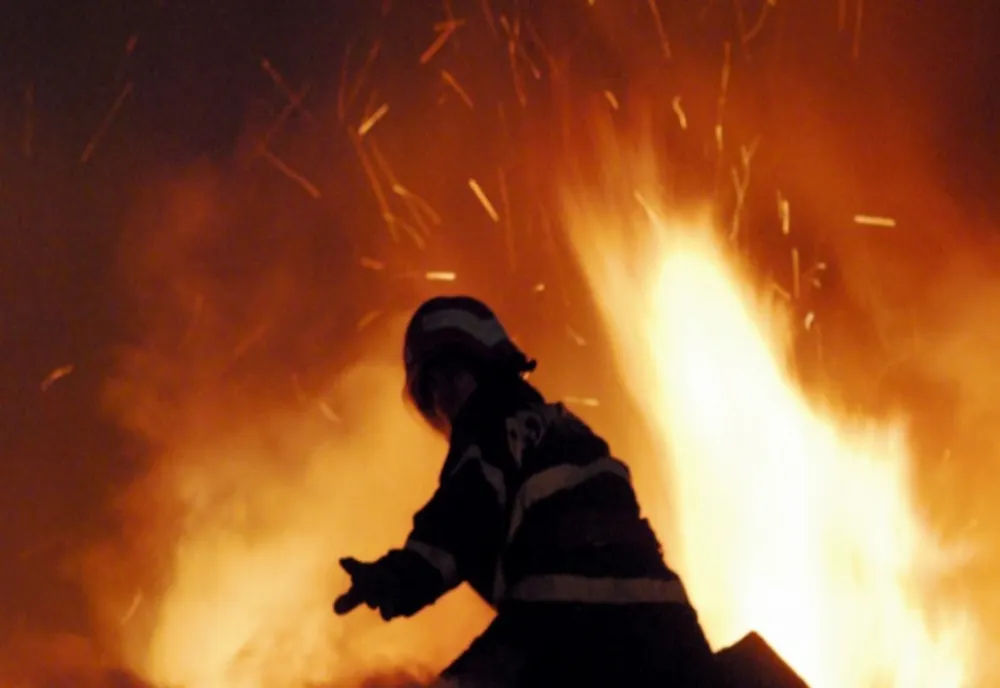 Fosta judecătoare la Tribunalul Prahova, victima a unui incendiu în propriul apartament
