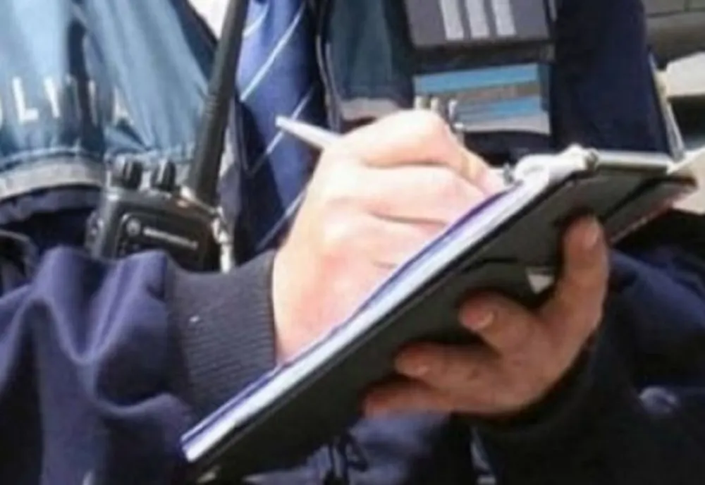 Amendă de 15.000 de lei pentru un bătrân din Prahova care a ieșit să-și adune oile