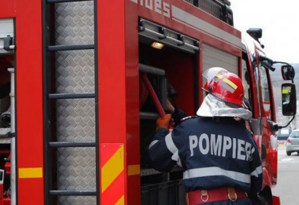 Alertă de incendiu la Ploiești, pentru o...cratiță uitată pe foc!