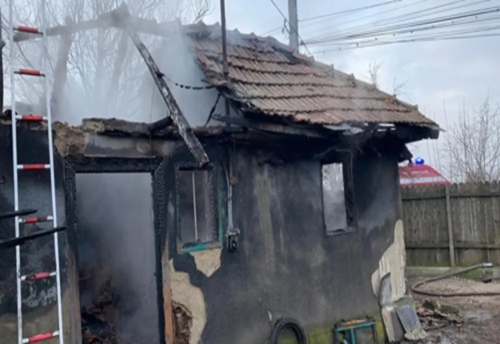 Bărbat grav rănit în urma unui incendiu, în Breaza