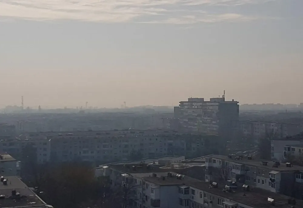 Poluare cu benzen. Depășiri la toate stațiile de monitorizare a calității aerului din Ploiești 