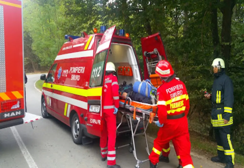 Un bărbat în vârstă de 67 de ani a căzut de pe un pod din Bușteni
