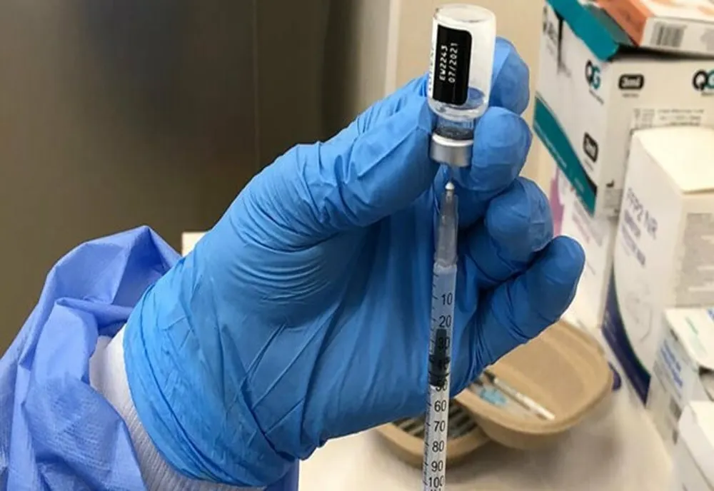 Prahova. Care este rata de vaccinare a personalului din unitățile de învățământ 