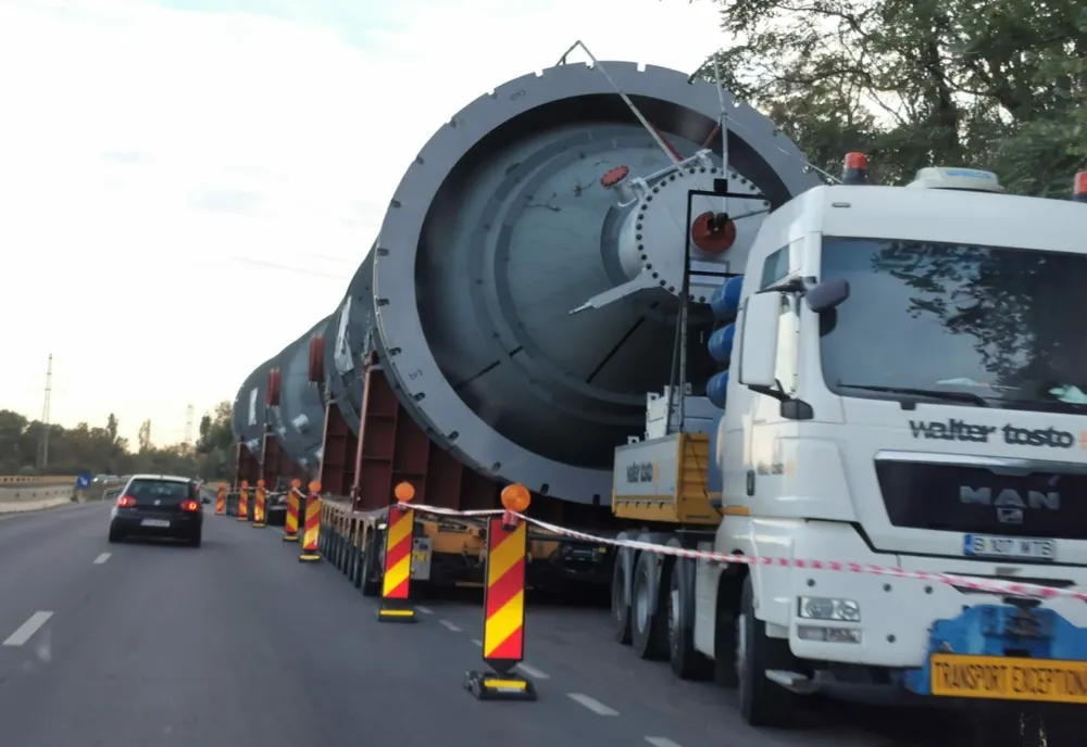 Localități din Prahova, fără curent electric din cauza unui transport agabaritic