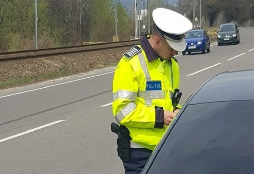 Prahova. Tânăr depistat la volan cu permis fals