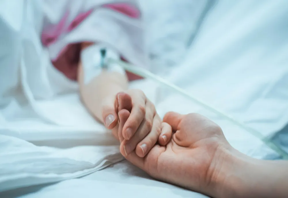 Reguli noi privind internarea copiilor, cu însoțitor, în spitalele de stat