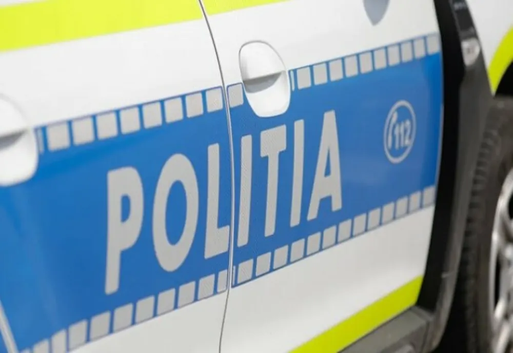Poliţia face anchetă după o bătaie între fete, într-o școală din Câmpina