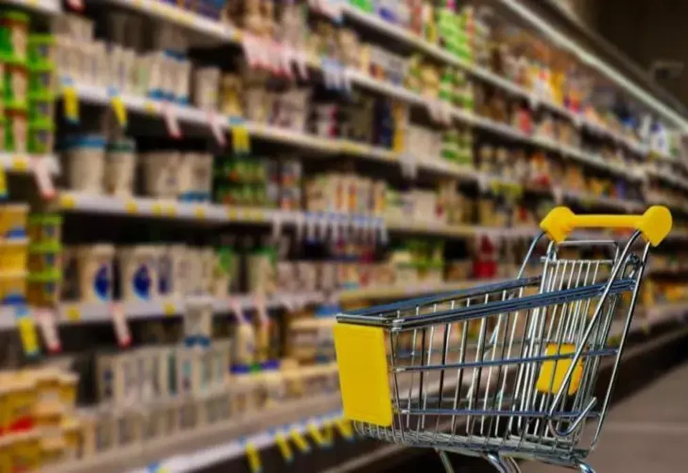 Program special pe 1 Decembrie. Cum vor funcționa supermarketurile de Ziua Națională a României