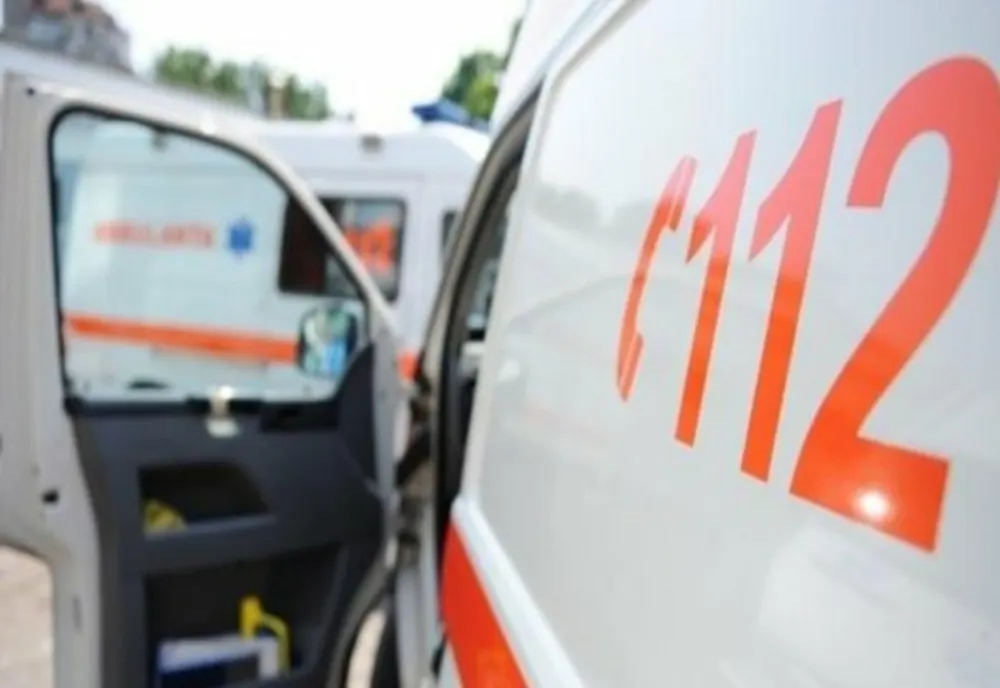 Șase persoane rănite într-un accident produs în dimineața de Florii, în comuna prahoveană Baba Ana