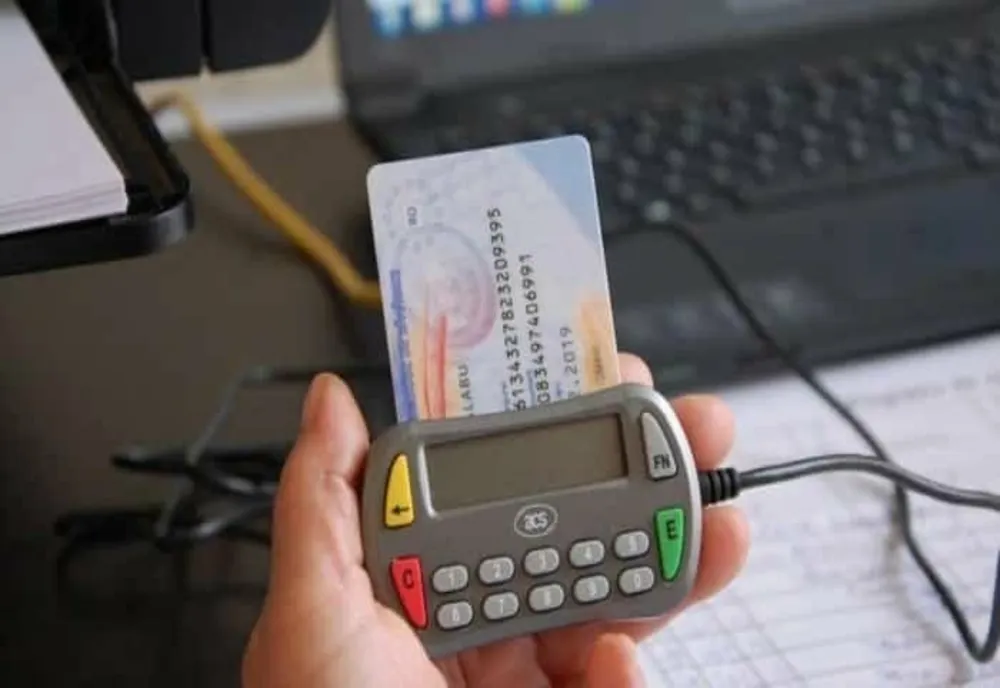 CAS Prahova: Cardurile de sănătate duplicat sunt transmise prin intermediul primăriilor, în patru orașe din județ