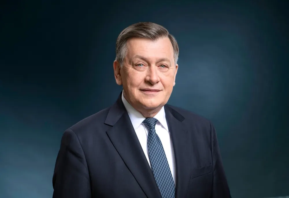 CRIN ANTONESCU, DEZVĂLUIRI BOMBĂ LA REALITATEA PLUS. CANDIDATUL COALIȚIEI DE GUVERNARE, INVITAT LA CULISEOLE STATULUI PARALEL - ORA 21:00
