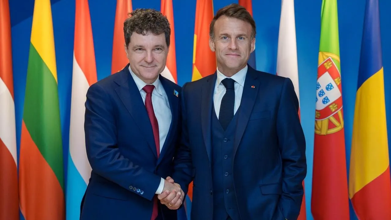România caută protecție strategică sub scutul Franței. Câte focoase nucleare controlează Emmanuel Macron