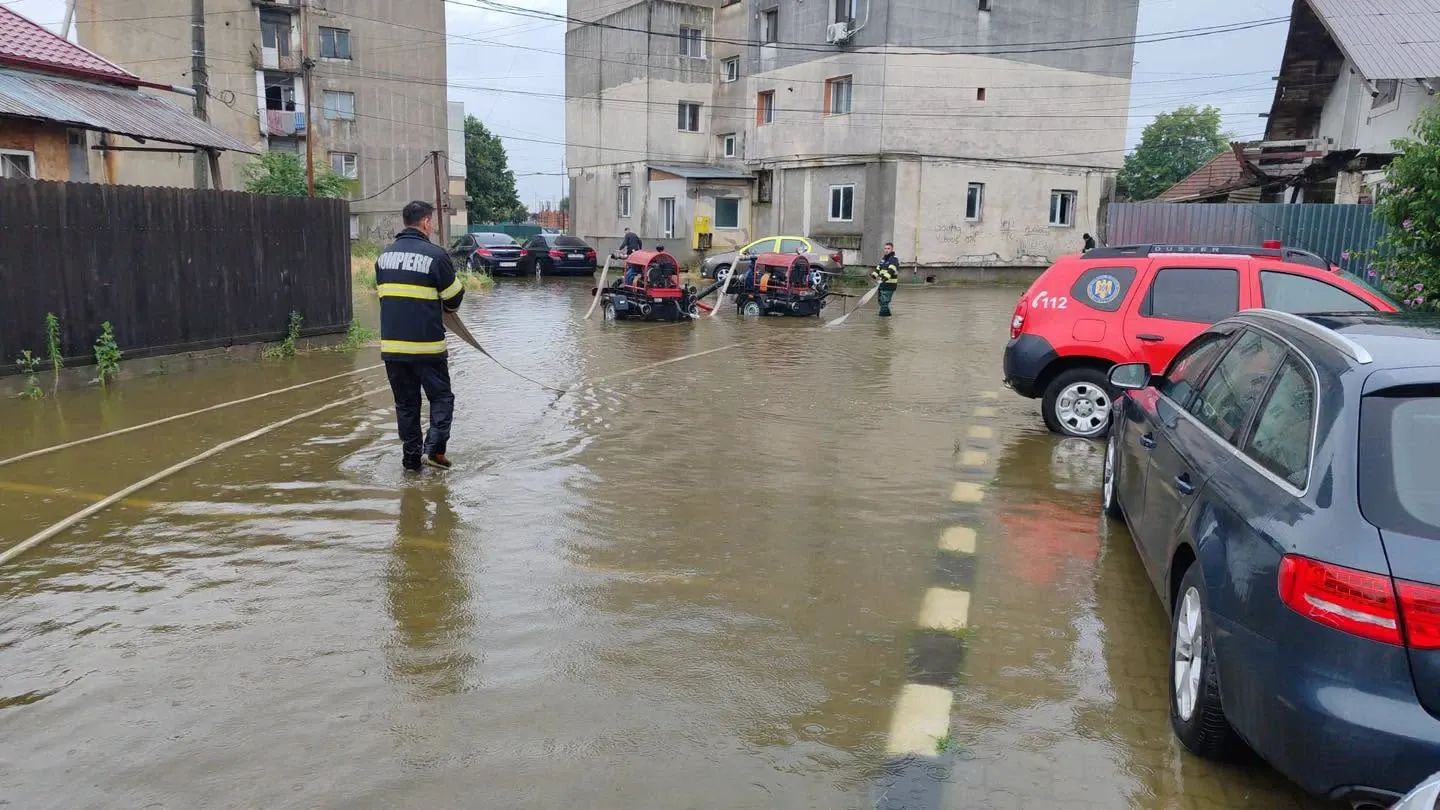 Ploile au lăsat dezastru în urmă.