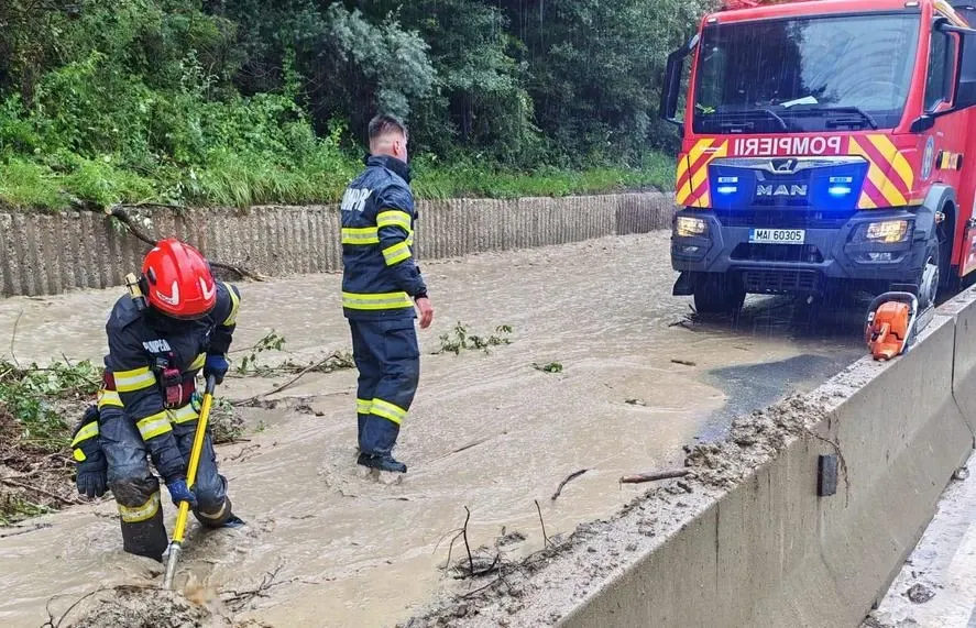 Inundații               