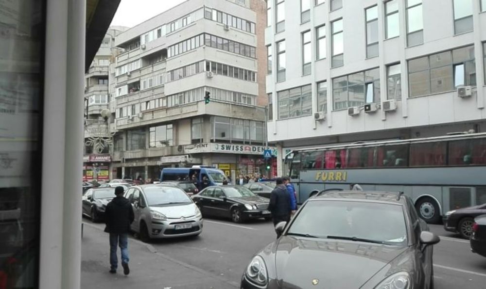 Bătaie în centrul Ploieștiului între ultrașii Petrolului și cei ai Rapidului