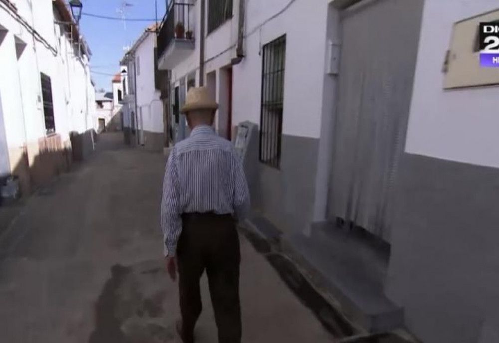 Satul ținut în viață de bătrânii lui. Soluția găsită în Spania pentru a opri depopularea unei zone rurale