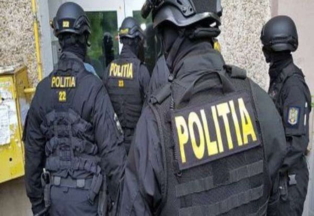 Furt de 100.000 de euro la Ploieşti! Poliţiştii au descins la locuinţele suspecţilor!