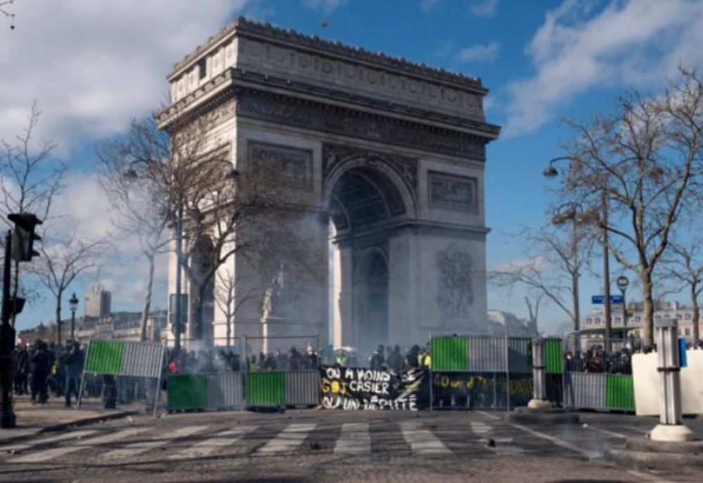 Avertisment al companiilor aeriene. Greva din Franța se prelungește până pe 10 decembrie