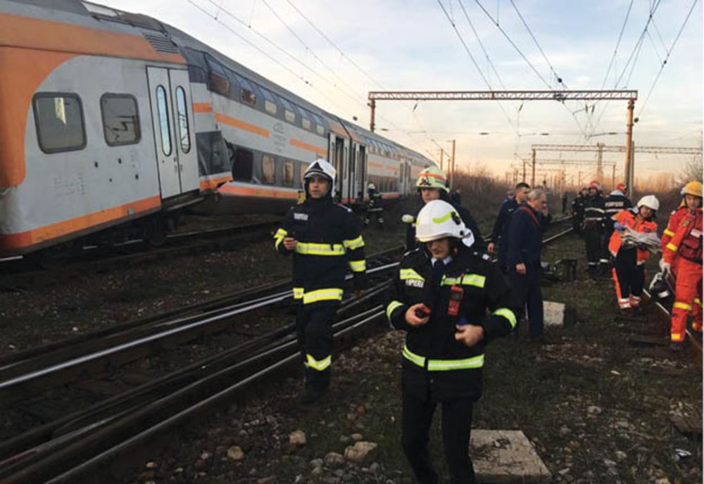 Raport preliminar privind accidentul feroviar de la Ploieşti: marfarul a intrat greşit pe linia trenului de călători