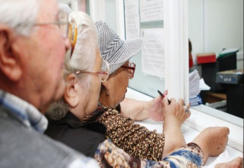 Pensiile vin cu întârziere în această lună! 