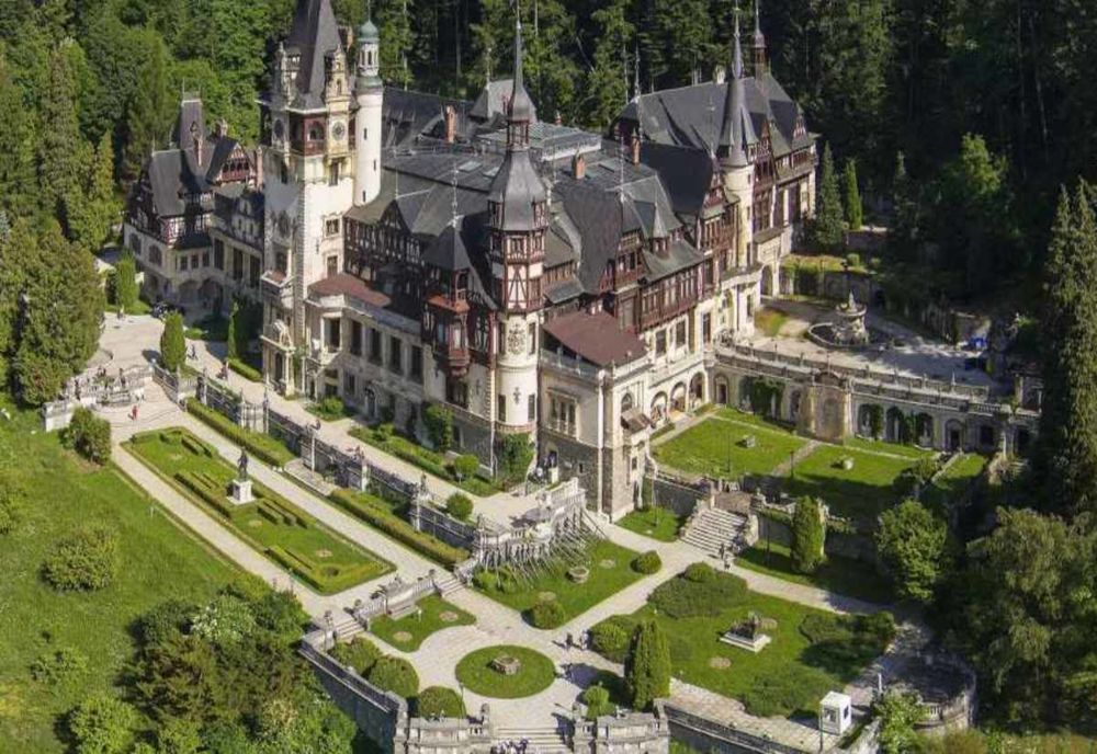 Domeniul Peleș devine spațiu de cazare pentru persoane aflate în carantină! 