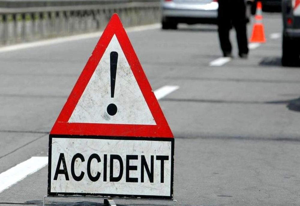 Accident rutier în zona giratoriului suspendat de la Păuleşti