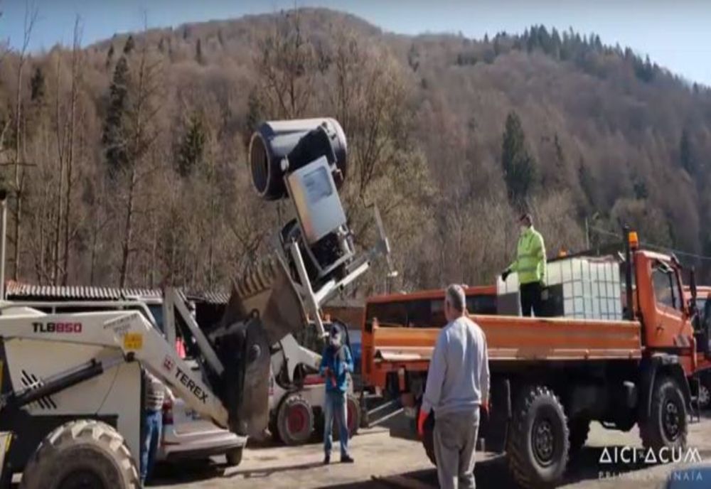 VIDEO Tunurile de zăpadă folosite pentru dezinfecția orașului la Sinaia