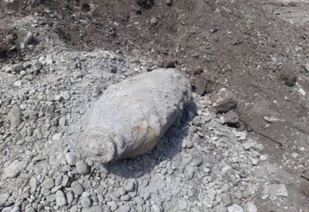 Sute de persoane evacuate la Ploiești, după descoperirea unei bombe de 200 de kg