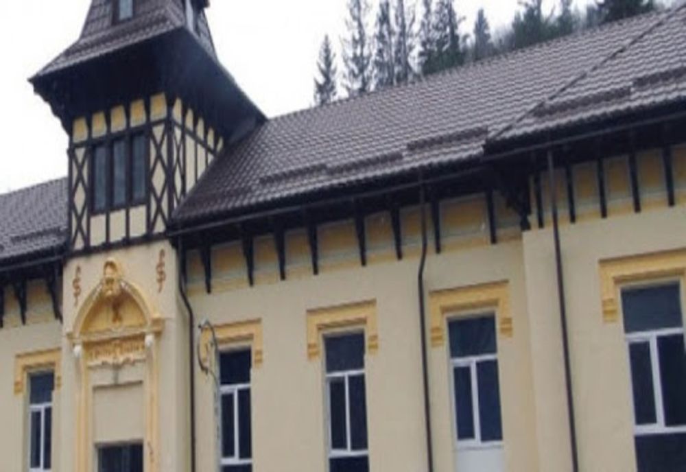 Incendiu la Spitalul din Sinaia, aproape toți pacienții au fost evacuați