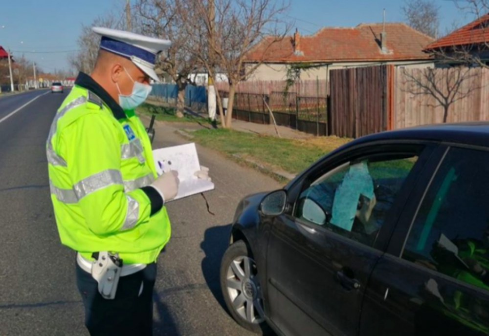 Zeci de amenzi date în Prahova pentru nerespectarea măsurilor răspândirii SARS-CoV-2