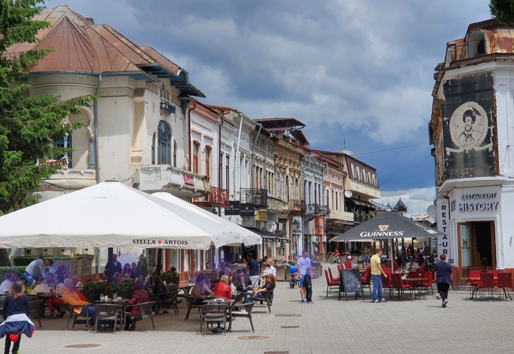 Zonele din România în care programul teraselor este LIMITAT, din 2 august