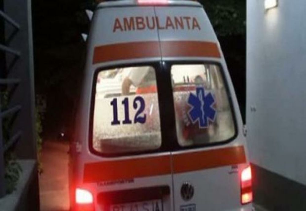 Scandal pe o stradă din Ploiești. Două persoane înjunghiate au ajuns la spital