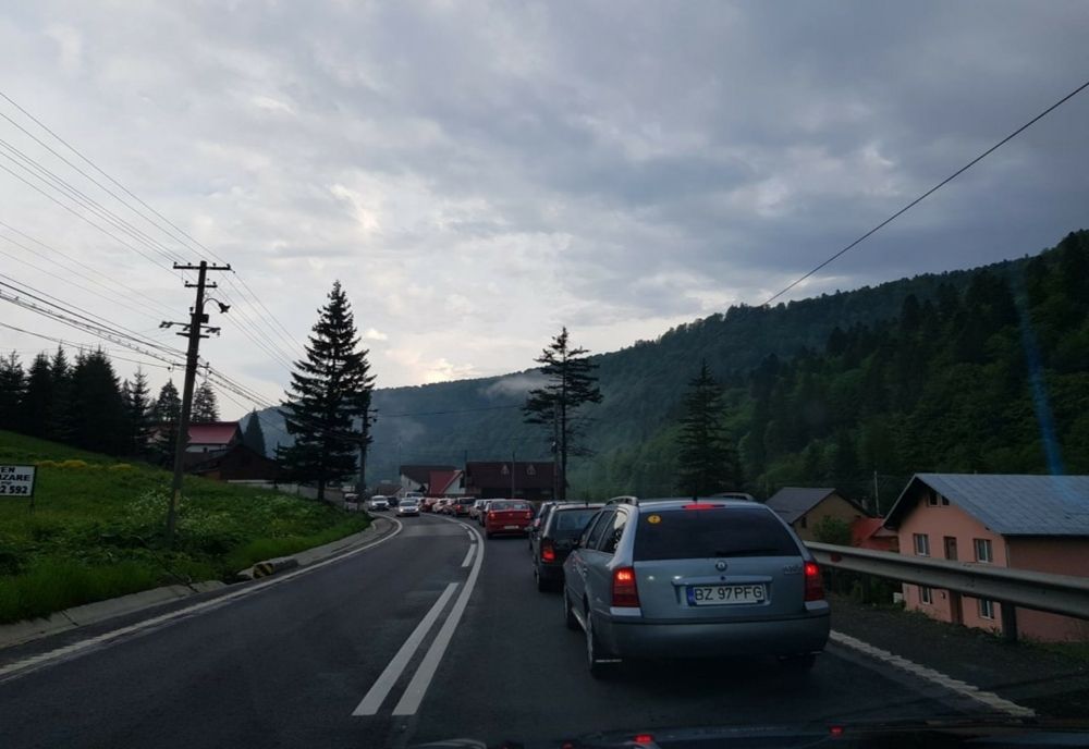 Trafic restricționat pe DN 1, la Azuga, până în decembrie 2021 pentru mașinile de mare tonaj